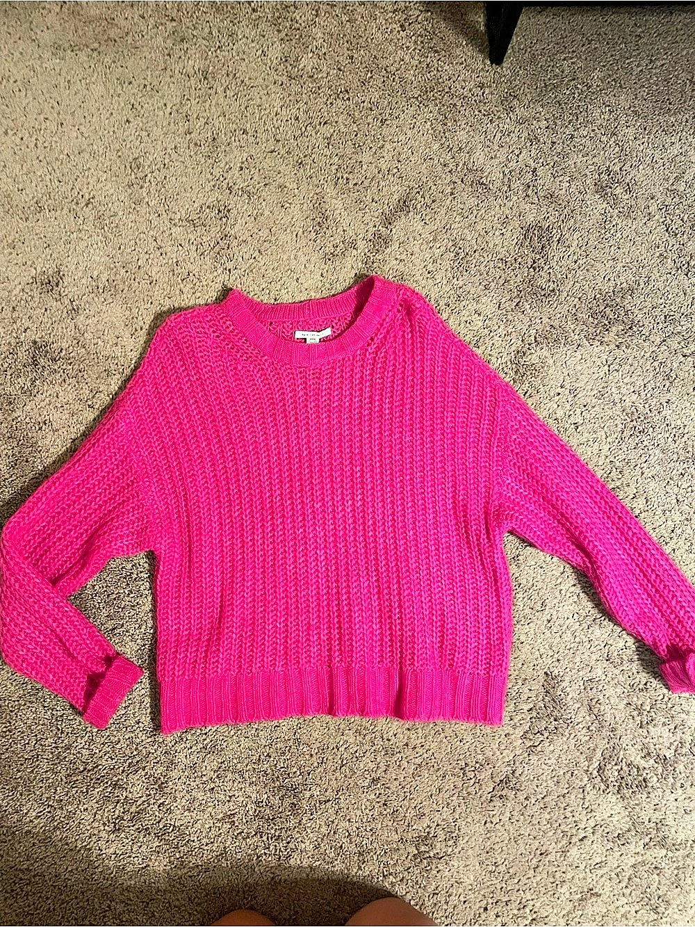American Eagle Hot Pink Crochet Sweater Like New